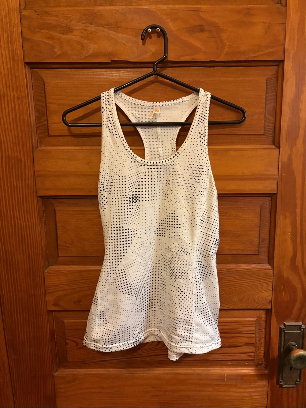 Lululemon Lucy Women’s White Perforated Racerback Tank Top activewear NWOT S
